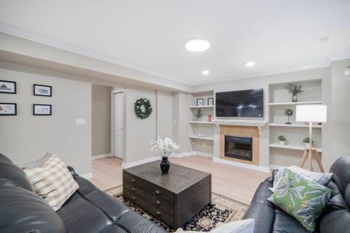 Cozy suite back on Golf course