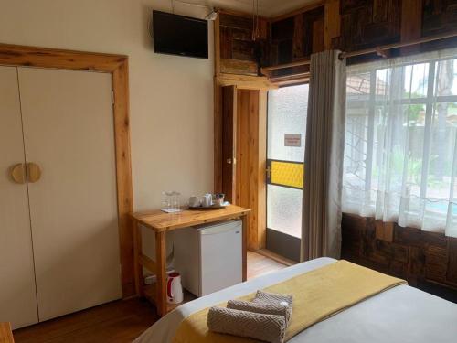 Katil atau katil-katil dalam bilik di Nkwasi Lodge