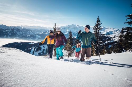 Huéspedes de Serviced Luxury Chalet Evi, Ski-in Ski-out