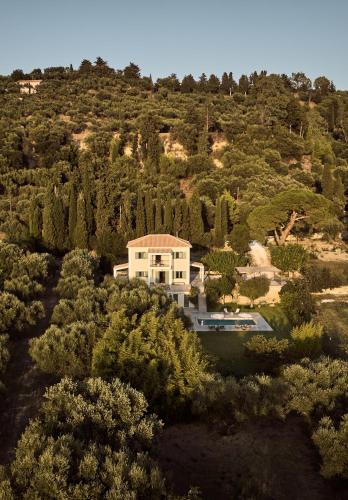 PHI Simple Living Quarters