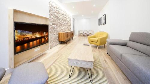 Central Luxury Boutiques I - SSHousing