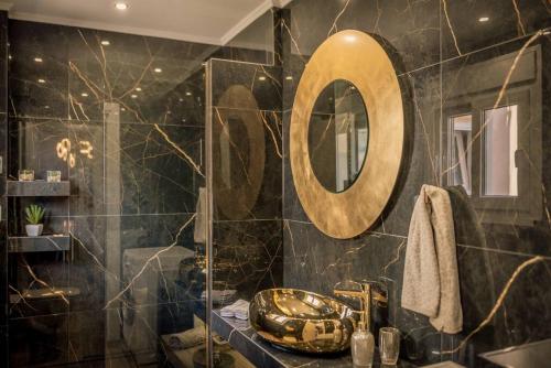 Eva's Glamorous Apartment #Mitropoleos61