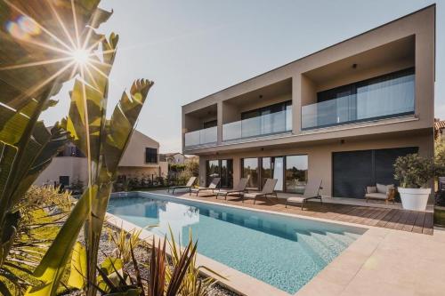 Villa Amorella with pool and 4 bedrooms in Porec