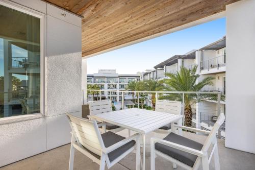 Balkón nebo terasa v ubytování Paradise Palms - The Pointe 336
