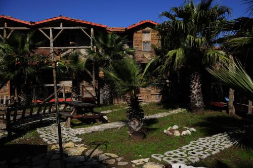 Galeriebild der Unterkunft Kadir's Family House in Olympos