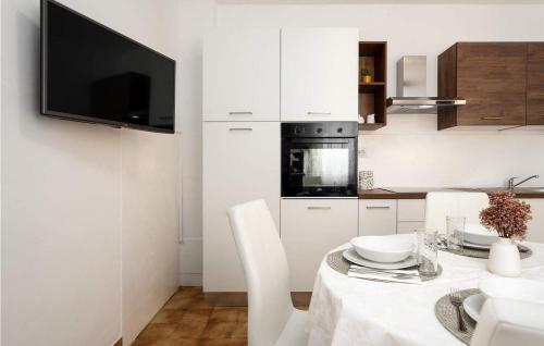 Awesome Apartment In Porec With Wifi
