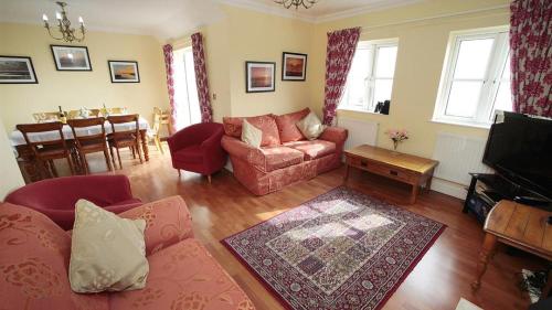Clover Cottage – Photos 2