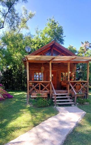 Κήπος έξω από το Cabaña Alamos Altos