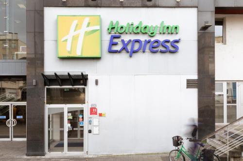 Certifikát, hodnocení, plakát nebo jiný dokument vystavený v ubytování Holiday Inn Express Amiens by IHG