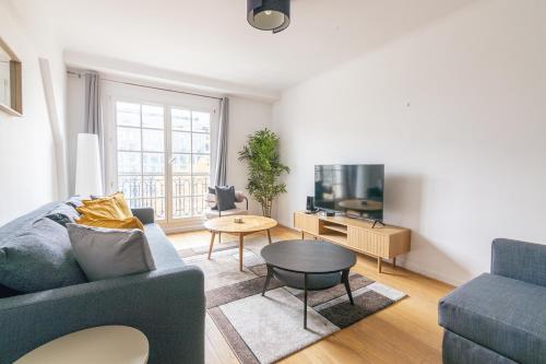 Luxurious 2 Bedroom Arc de Triomphe Grande Armee
