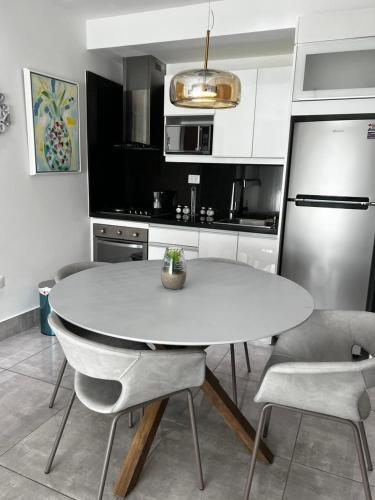 Η κουζίνα ή μικρή κουζίνα στο SOHA SUITES II