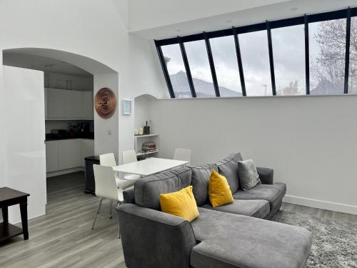 Gallery image of Pass the Keys Stylish Unique 2 Bed Duplex Apartment with Parking in St. Albans