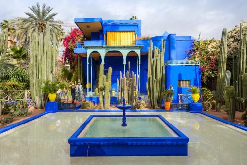Piscina a Riad Hugo o a prop