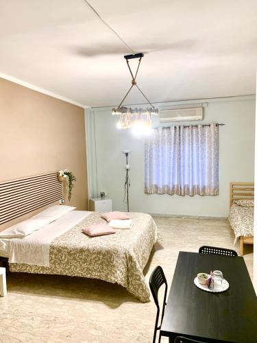 Neapolis center2