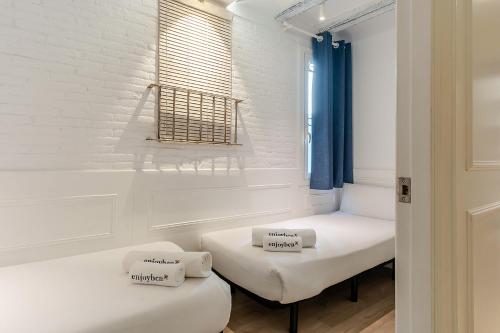 Enjoybcn Colon Apartments photo 62
