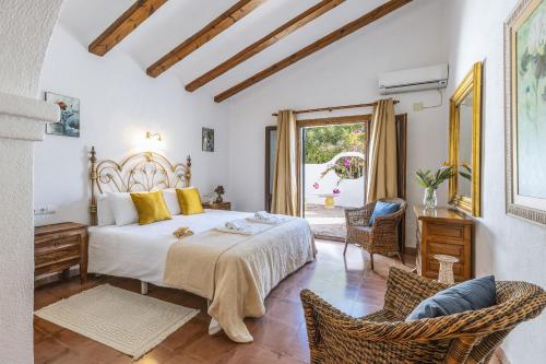 Ένα ή περισσότερα κρεβάτια σε δωμάτιο στο Villa Celestia