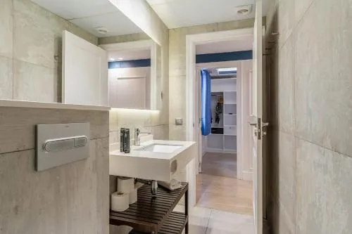 Enjoybcn Colon Apartments photo 20