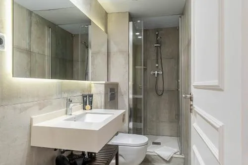 Enjoybcn Colon Apartments photo 22