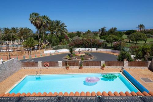 The swimming pool at or close to Holiday Villa Vergel with Huge Private Pool, Jacuzzi, Sauna & BBQ by Amazzzing Travel