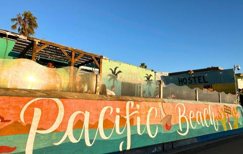 Foto dalla galleria di ITH San Diego Beach Bungalow Surf Hostel a San Diego