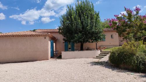 Gallery image of La SANATINA 2 in Saint-Zacharie