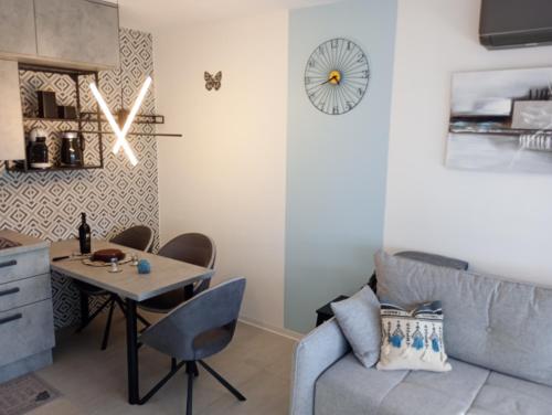 Zagreb Lux apartment tesisinde bir oturma alanı