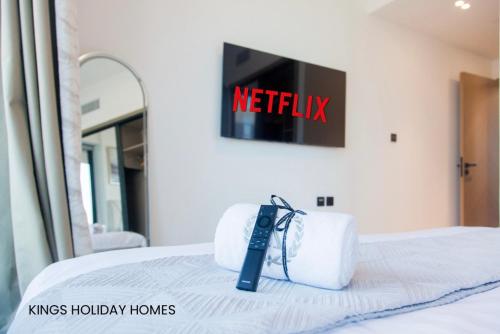 binghatti canal , burj Khalifa view with private jacuzzi and cinema screen ,KINGS – Foto 4