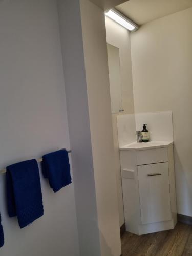 Φωτογραφία από το άλμπουμ του Lords Rest Apartment - Private and Central with Free Parking and Great WIFI στο Χόμπαρτ