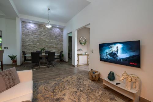 Arenal White Bliss Villa – Photos 2