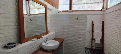 Koupelna v ubytování Amrita Maumere Resort