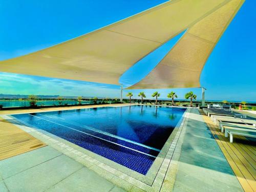 Luxury 1 Bedroom Flat with Dubai Coastline View