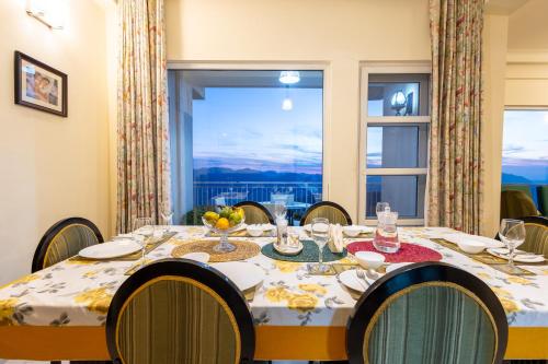 Nespecifikovaný výhled na hory nebo výhled na hory při pohledu z apartmánu
