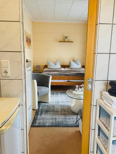 Letto o letti in una camera di Restaurant Seeblick direkt am Schweriner See