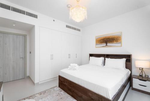 Postel nebo postele na pokoji v ubytování Nasma Luxury Stays - Light and Airy 1 Bedroom Apartment in The Cove