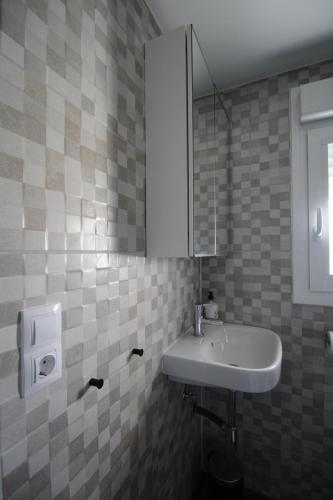 A bathroom at Cómodo piso en el Pirineo Aragonés
