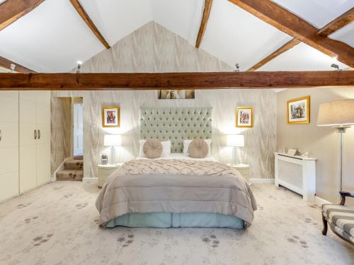 En eller flere senge i et værelse på 4 Bed in Middleham 83260