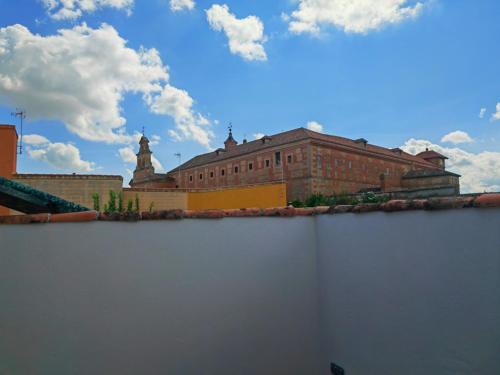 Budova, kde se prázdninový dům nachází