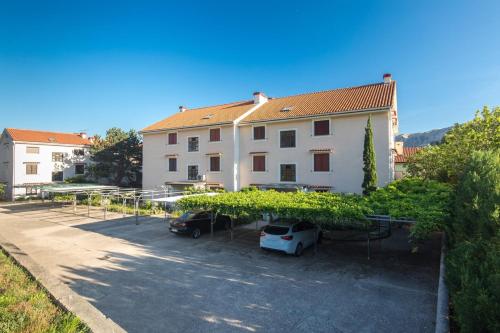 Apartments Antica with a balcony