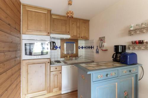 Les Capucins - Calm - Mont-Blanc - Lake Gaillland