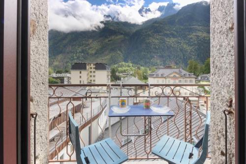 Nook 40 - Les Balances - Central Mont-Blanc views