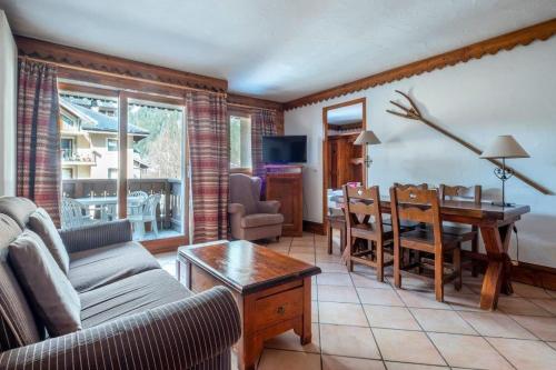 Le Petit Paradis - Indoor pool and sauna