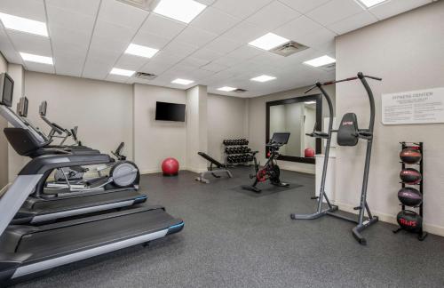 a gym with treadmills and cardio equipment in a room at Hilton Garden Inn Dallas/Allen in Allen