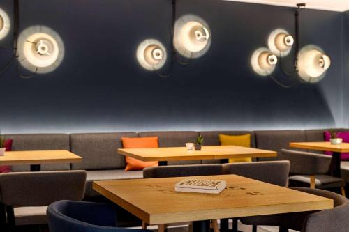 Posezení v ubytování Vienna House Easy by Wyndham Coburg
