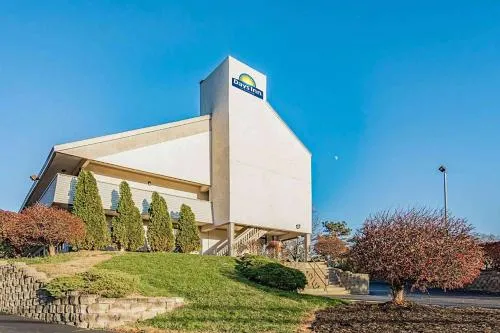 Days Inn by Wyndham Cincinnati I-71 in Cincinnati