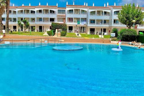 Cavalleria -Apartamento con piscina junto la playa