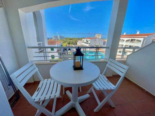 Turqueta - Apartamento con piscina junto la playa