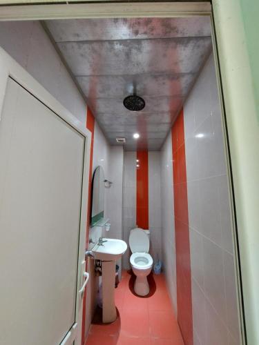 Koupelna v ubytování RP HOTEL- hostel