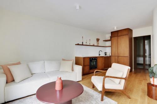 Pick A Flat's Apartment in Saint-Germain - Rue de Sèvres