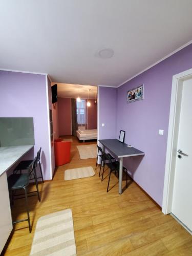 Televízia a/alebo spoločenská miestnosť v ubytovaní Klauzal19 Rooms