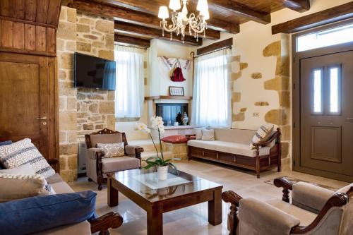 Gallery image of Villa Kois by PosarelliVillas in Tzitzifés